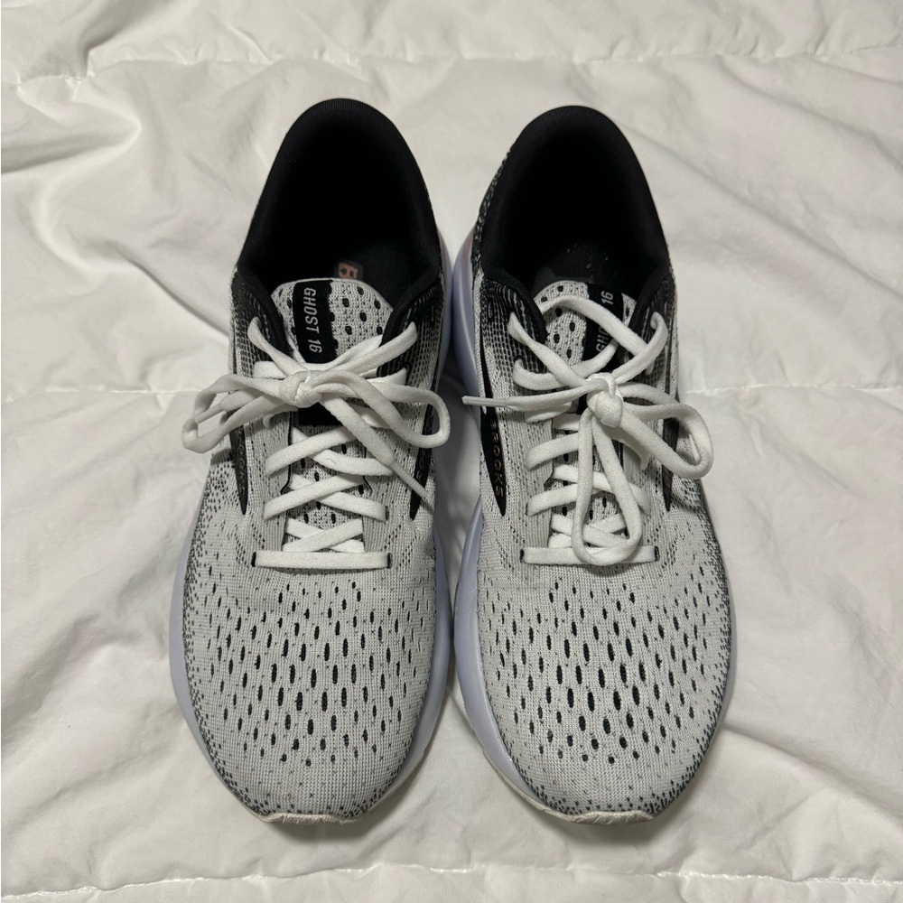 Brooks Ghost 16